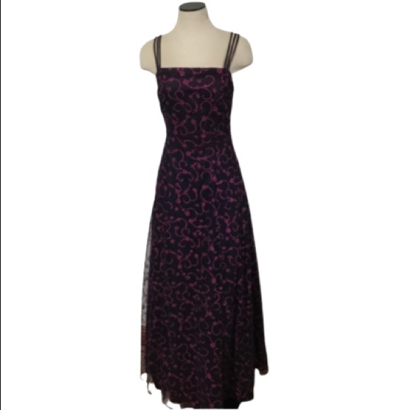 Morgan & Co. Dresses & Skirts - Morgan and Co. by Linda Bernell  Size 3/4